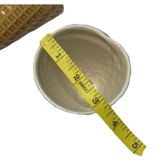 Adorable Retro Waffle Cone Ceramic Ice Cream Cup Cones Set Of 2 - Picture 6 of 6